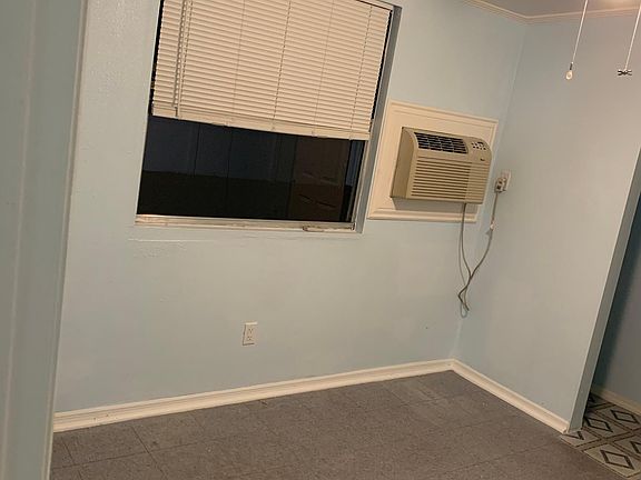 3rd image of 3119 W Powhatan Ave
