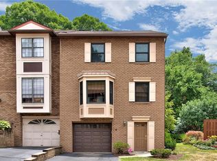611 Briarleaf Dr, Pittsburgh, PA