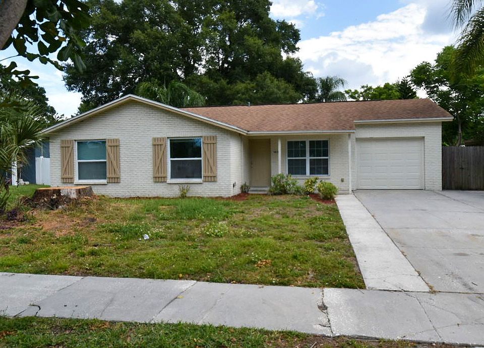 1st image of 8819 Oak Cir