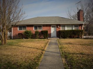9333 E Parkhill Dr, Bethesda, MD 20814