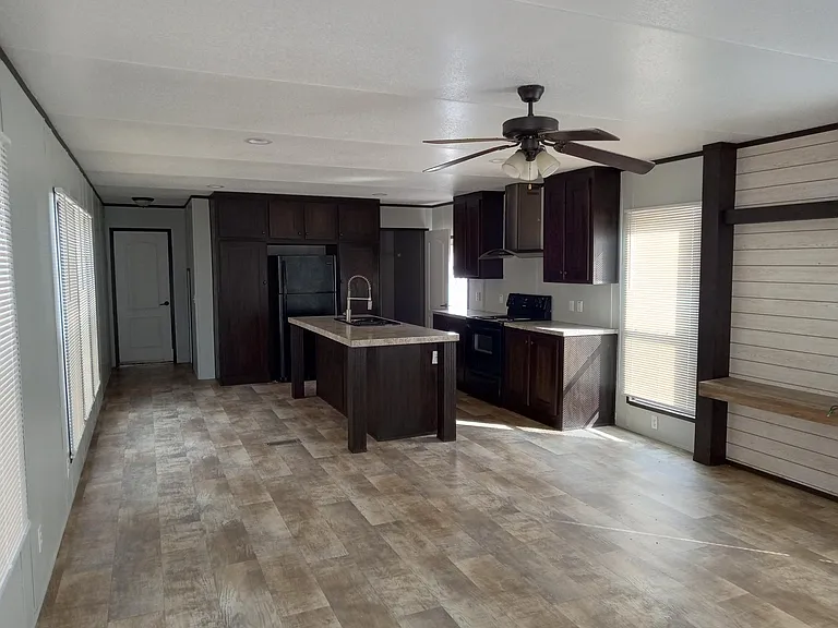 1707 Stewart St #13B — Photo 3
