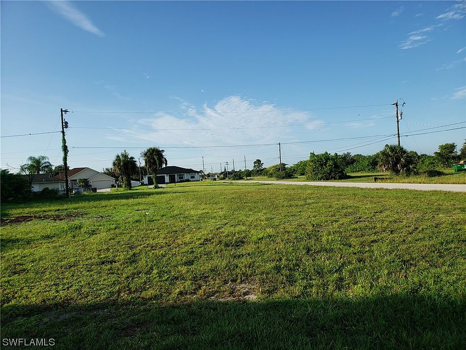1st image of 1902 NE 20th Ter