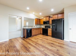 309 Liard River Rd, Hutto, TX 78634