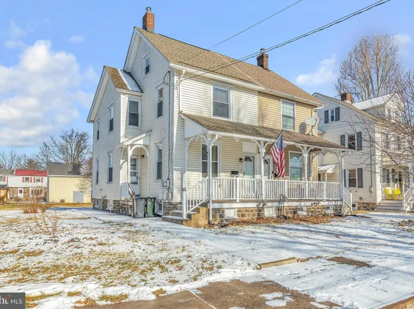 221 E Erie Ave, Quakertown, PA 18951