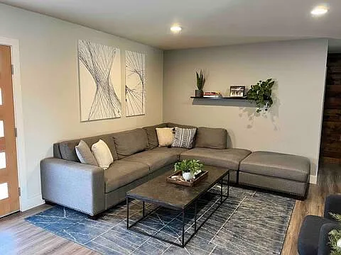 6725 E Cypress St — Photo 3