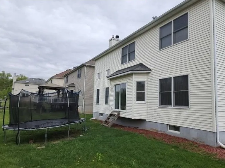 23 Janelle Blvd — Photo 11