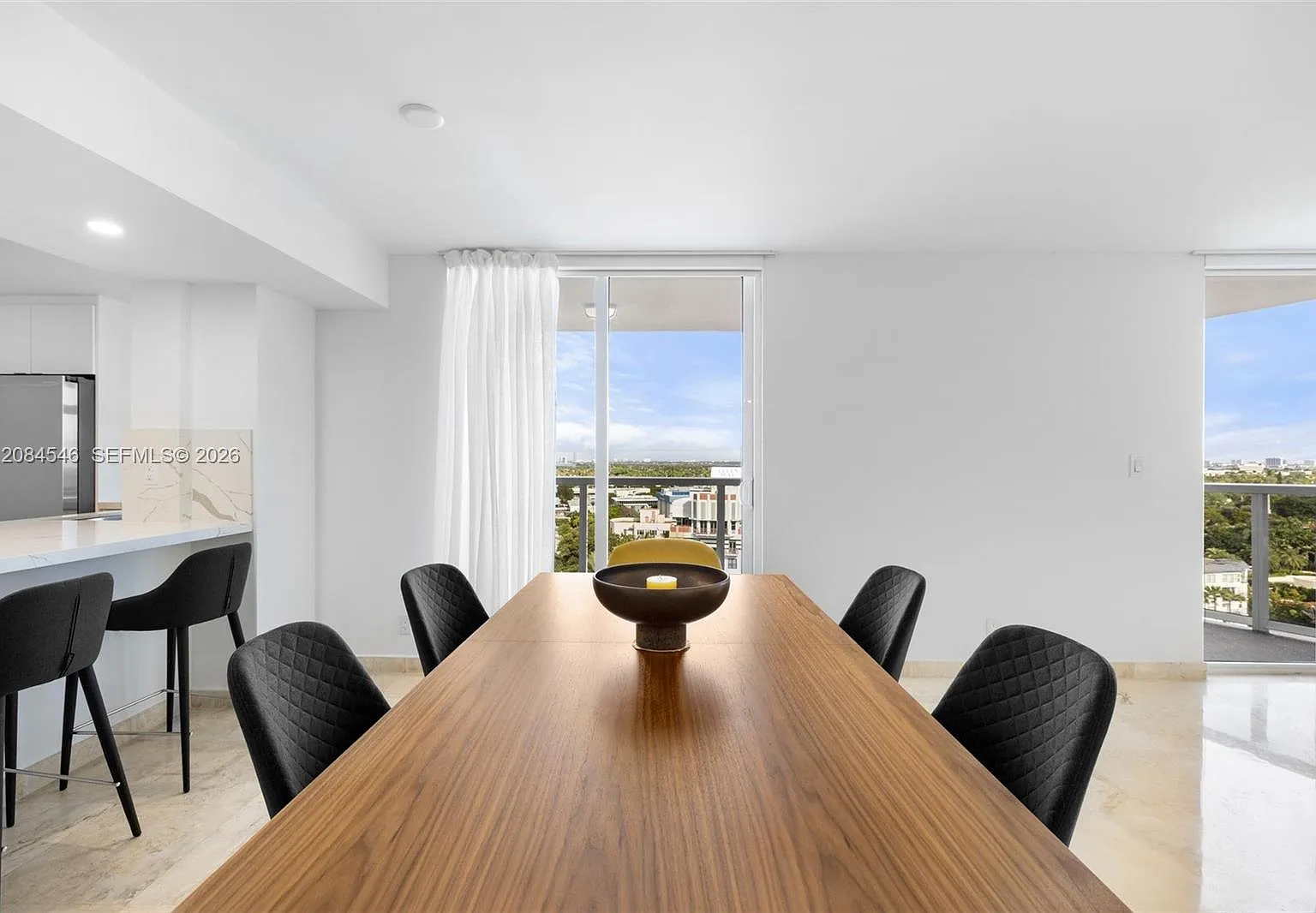 The Riviera Condo — Photo 4