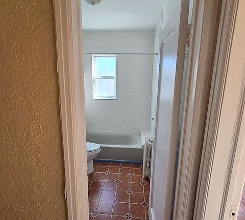 5th image of 9202 69th Ave #2