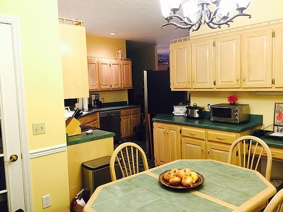 5th image of 2101 Lakeshore Dr