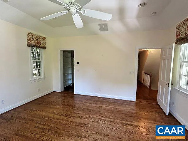 1618 Oxford Rd — Photo 32