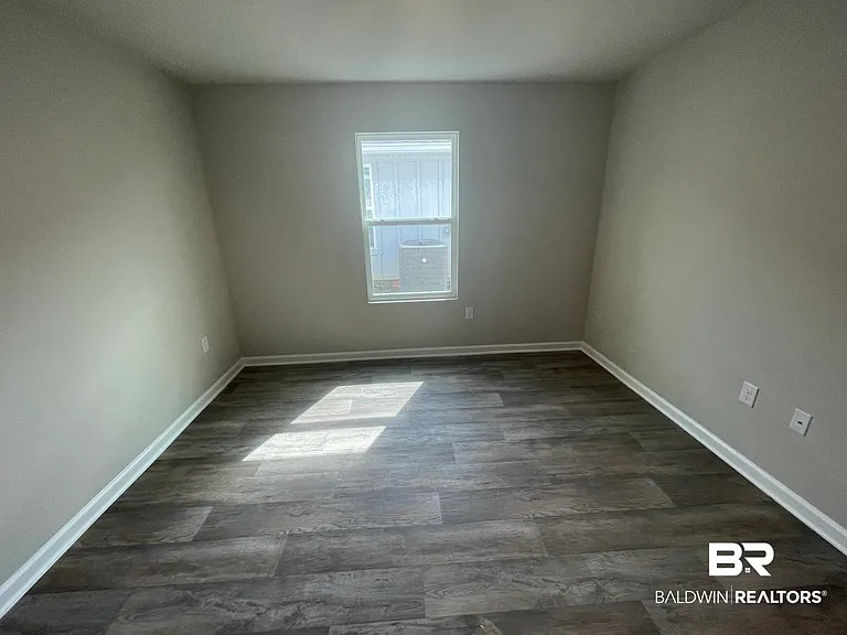 213 Burnston Way — Photo 8