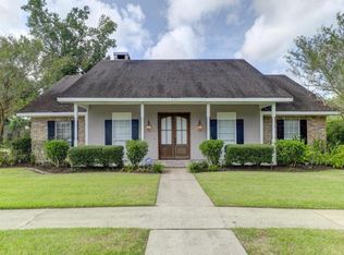 604 Canaan Dr, Lafayette, LA 70508