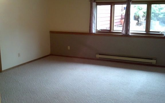 3rd image of 221 Cape Cod Dr