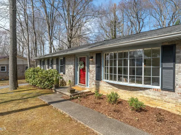 1812 Brook Hollow Rd, Johnson City, TN 37604