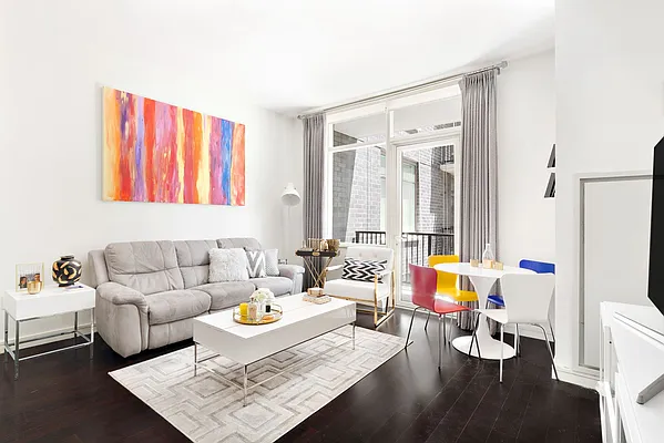 Sold by Compass | media 25