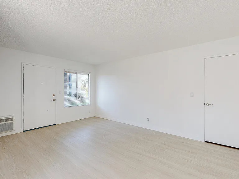 SPACIOUS LIVING AREA
