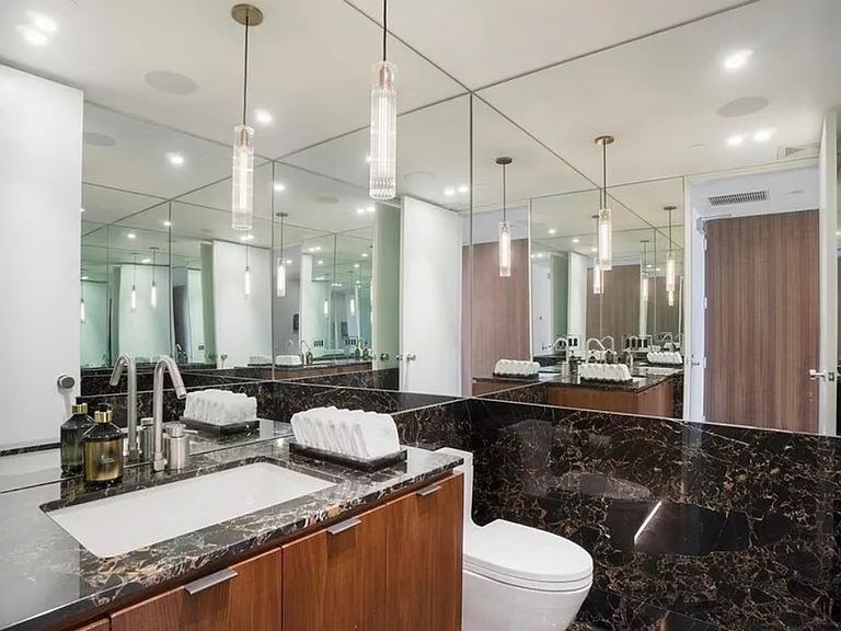 6250 Hollywood Blvd #14D — Photo 31