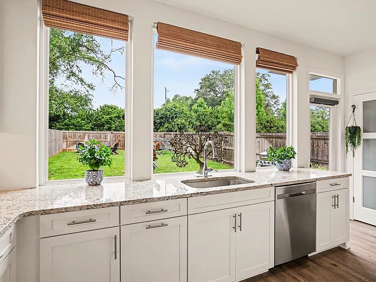 414 Grand Oaks Rd — Photo 27