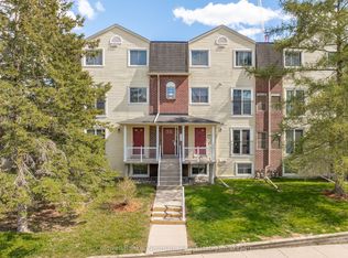460 Janefield Ave #233, Guelph, ON N1G 4R8