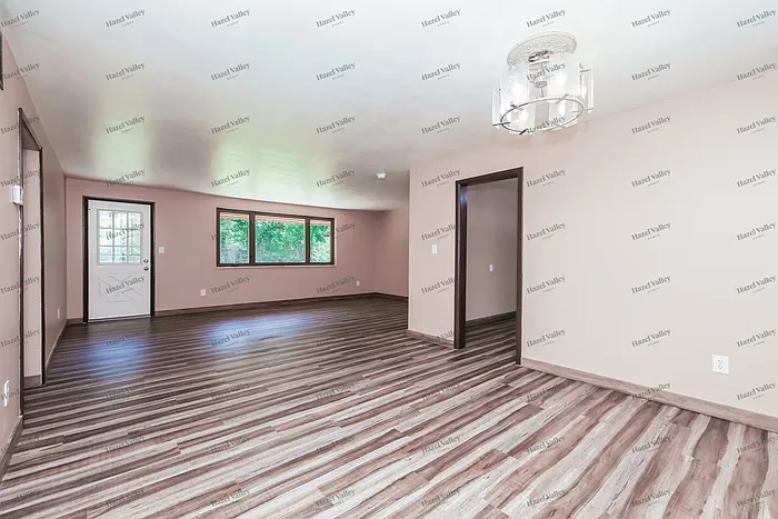 816 Burman Ave — Photo 5