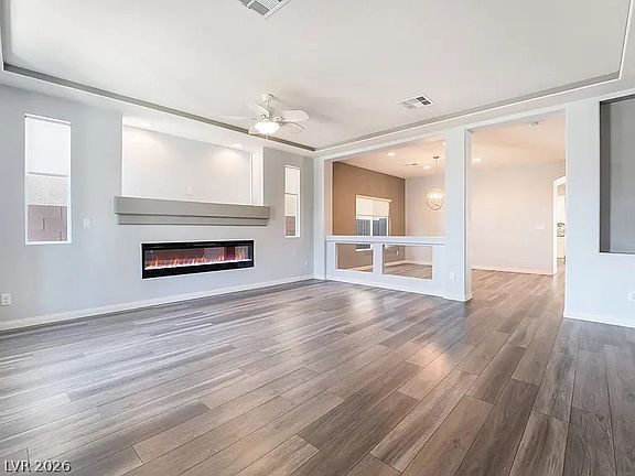 4th image of 9883 Russian Hill St