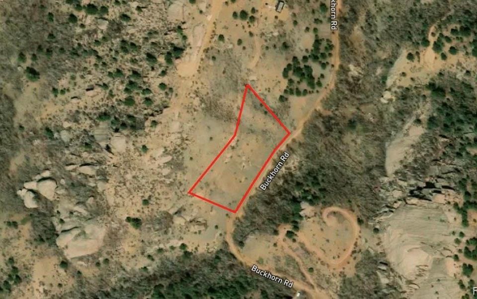 2nd image of 511 Buckhorn Road