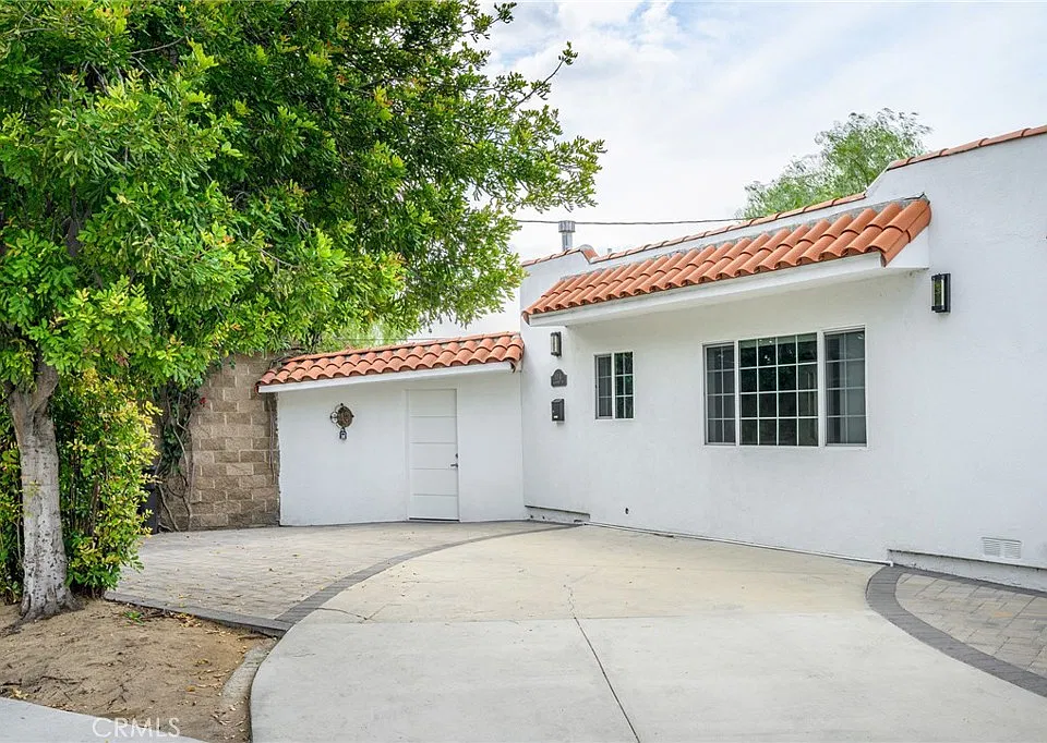 1014 Monterey Rd