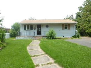 231 W Center Ave, Maple Shade, NJ 08052