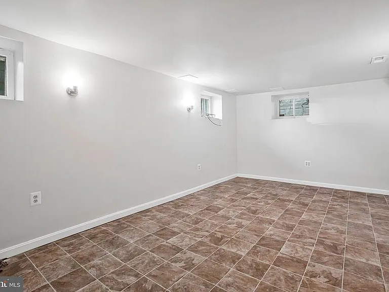 508 Cording Ave — Photo 32