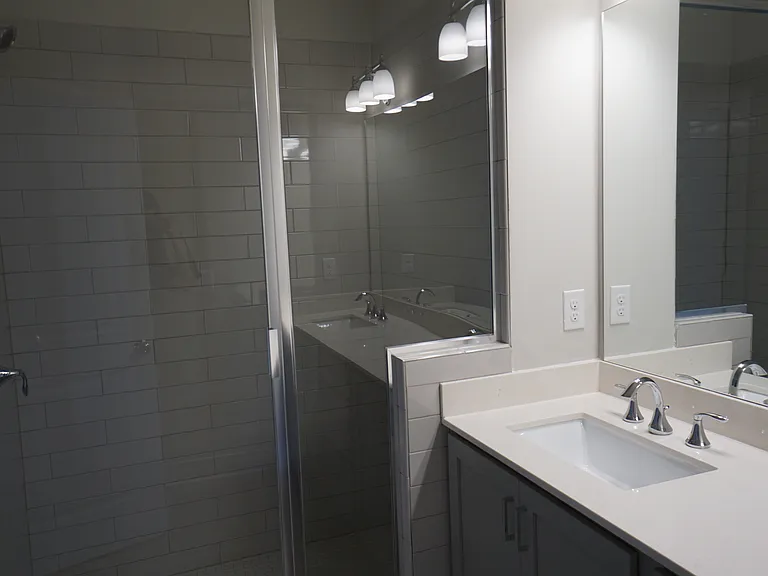 3778 Oxford Cir — Photo 11