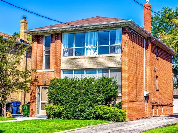 138 Woburn Ave, Toronto, ON M5M 1K7