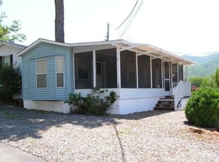 15 Summer Cir, Franklin, NC 28734