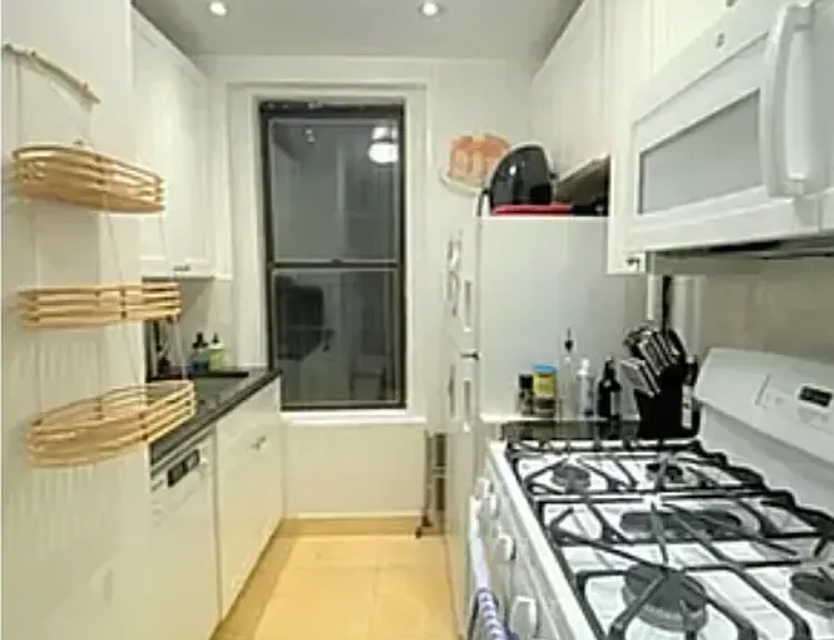 231 Lexington Ave #4A — Photo 10