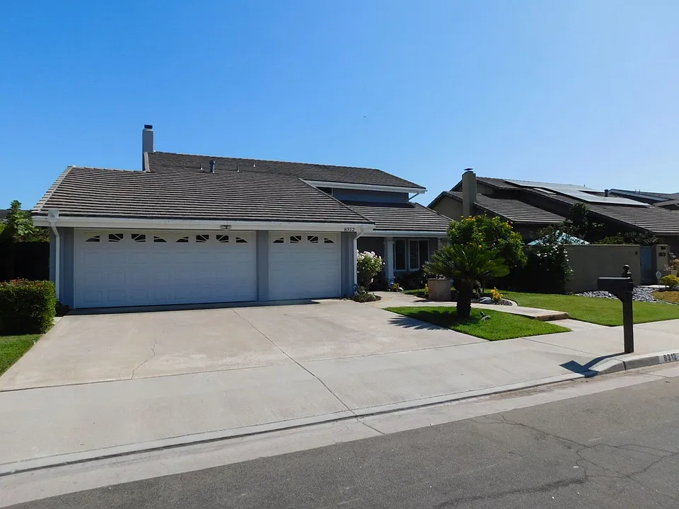 8312 Kingsdale Dr