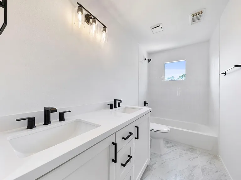 1414 Bluestone Dr — Photo 34