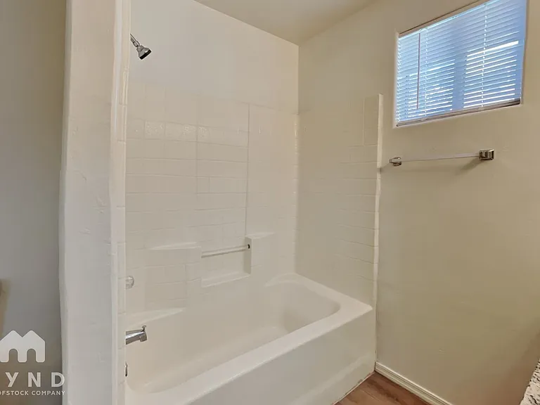 8520 W Palm Ln #1093 — Photo 16