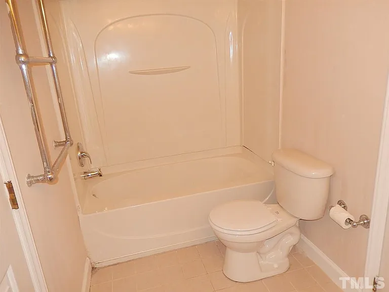 1302 Dylan Heath Ct — Photo 14