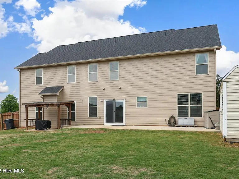 1421 Dooley Ln — Photo 32