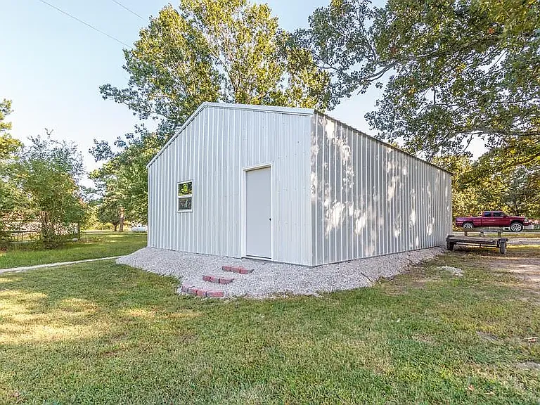 22915 Daisy Rd — Photo 23