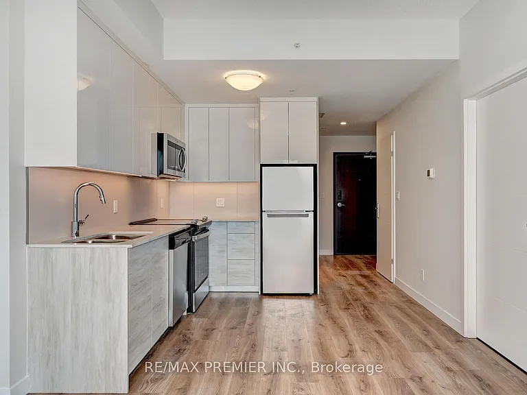 60 Frederick St #402 — Photo 7