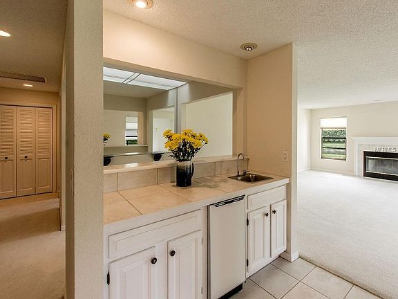 5th image of 3644 Muirfield Dr #2A