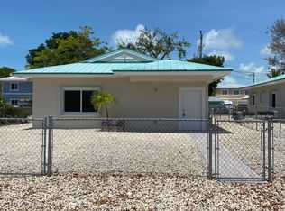11 Buttonwood Dr, Key Largo, FL 33037