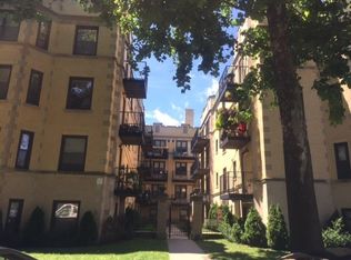 6506 N Claremont Ave APT 3W, Chicago, IL 60645