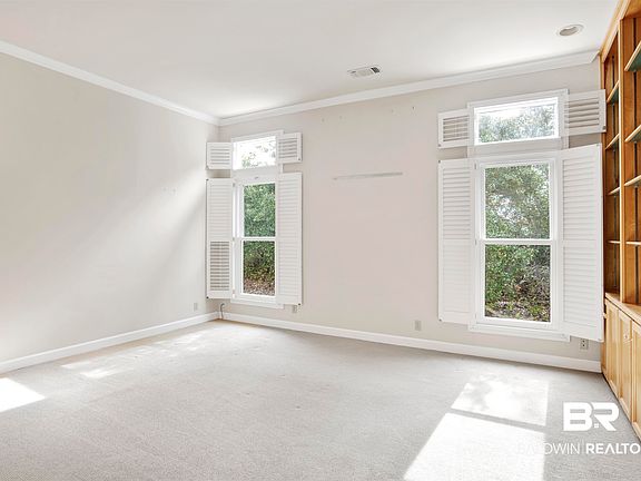 5th image of 4548 Bayou Ct