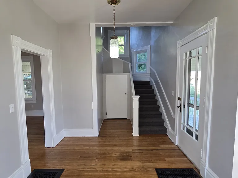 709 Dewitt Ave — Photo 6