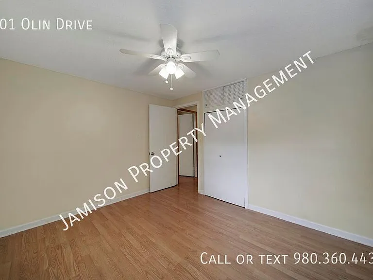 501 Olin Dr — Photo 17