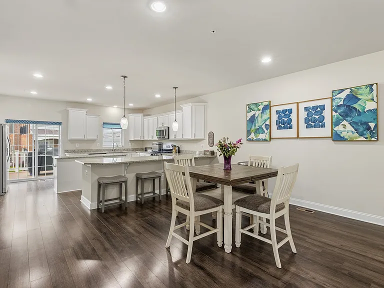 15200 Richard Bowie Ln — Photo 2