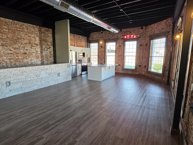 324 Main St #1 — Photo 13