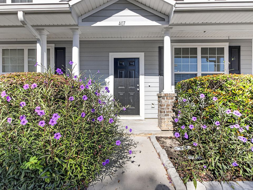 1st image of 407 Hemingway Cir