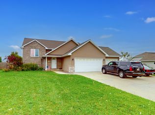 1982 Minten Way, De Pere, WI 54115